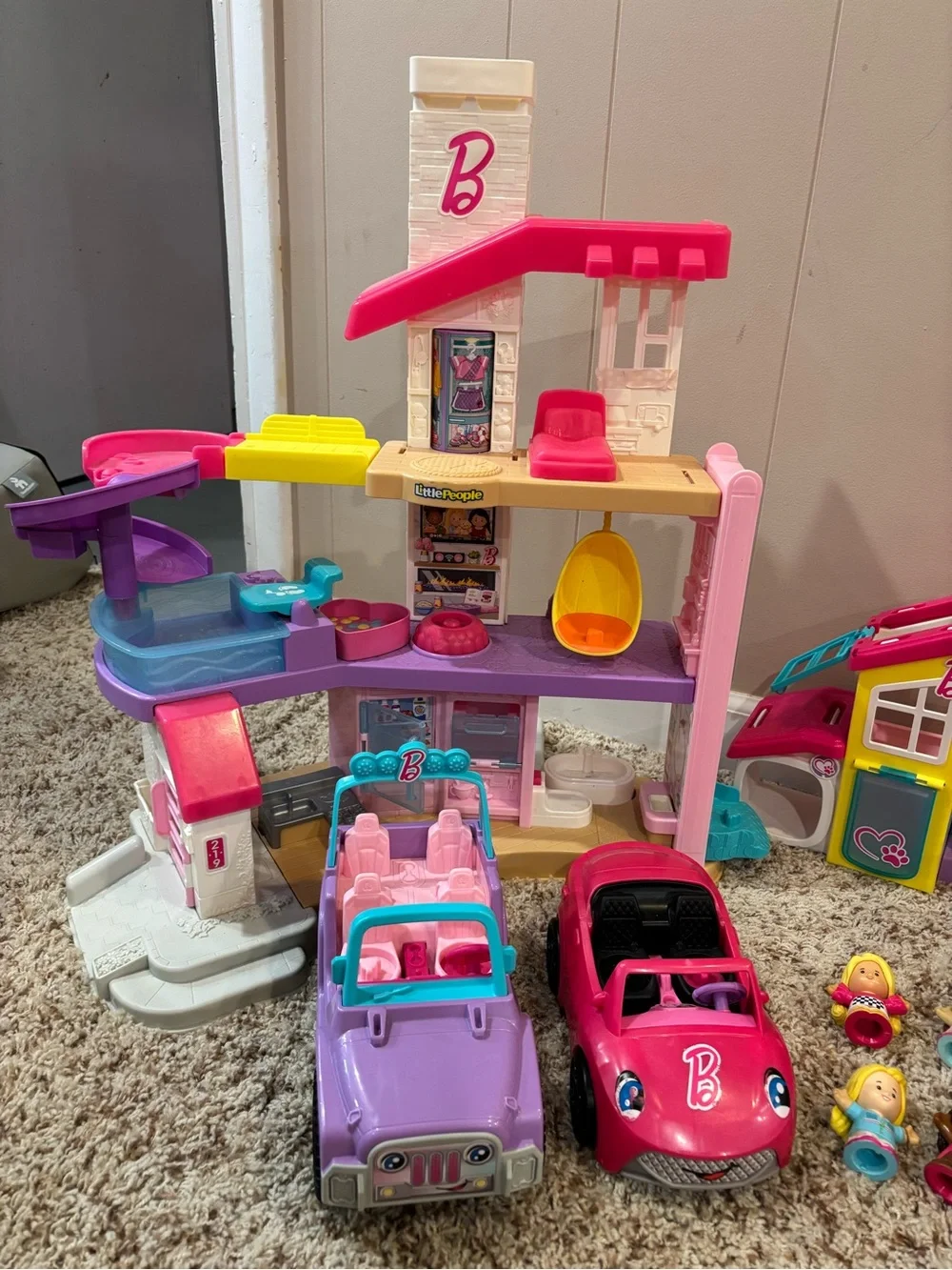 Barbie Little People Lot